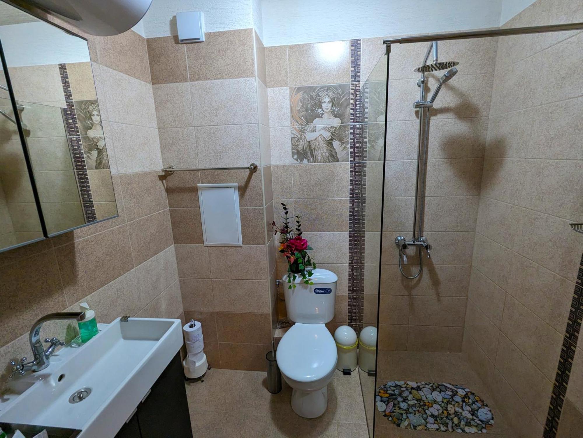 Business And Leisure Apartments In Mladost 2 With Free Garage 索菲亞 外观 照片